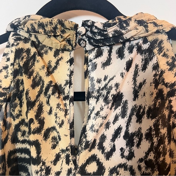 Leopard Trending Tank Top Vintage Spense Size Large Buttoned Neckline at back‌ - Picture 5 of 7